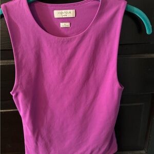 Aritzia Contour Sleeveless Tank in Vibrant Magenta